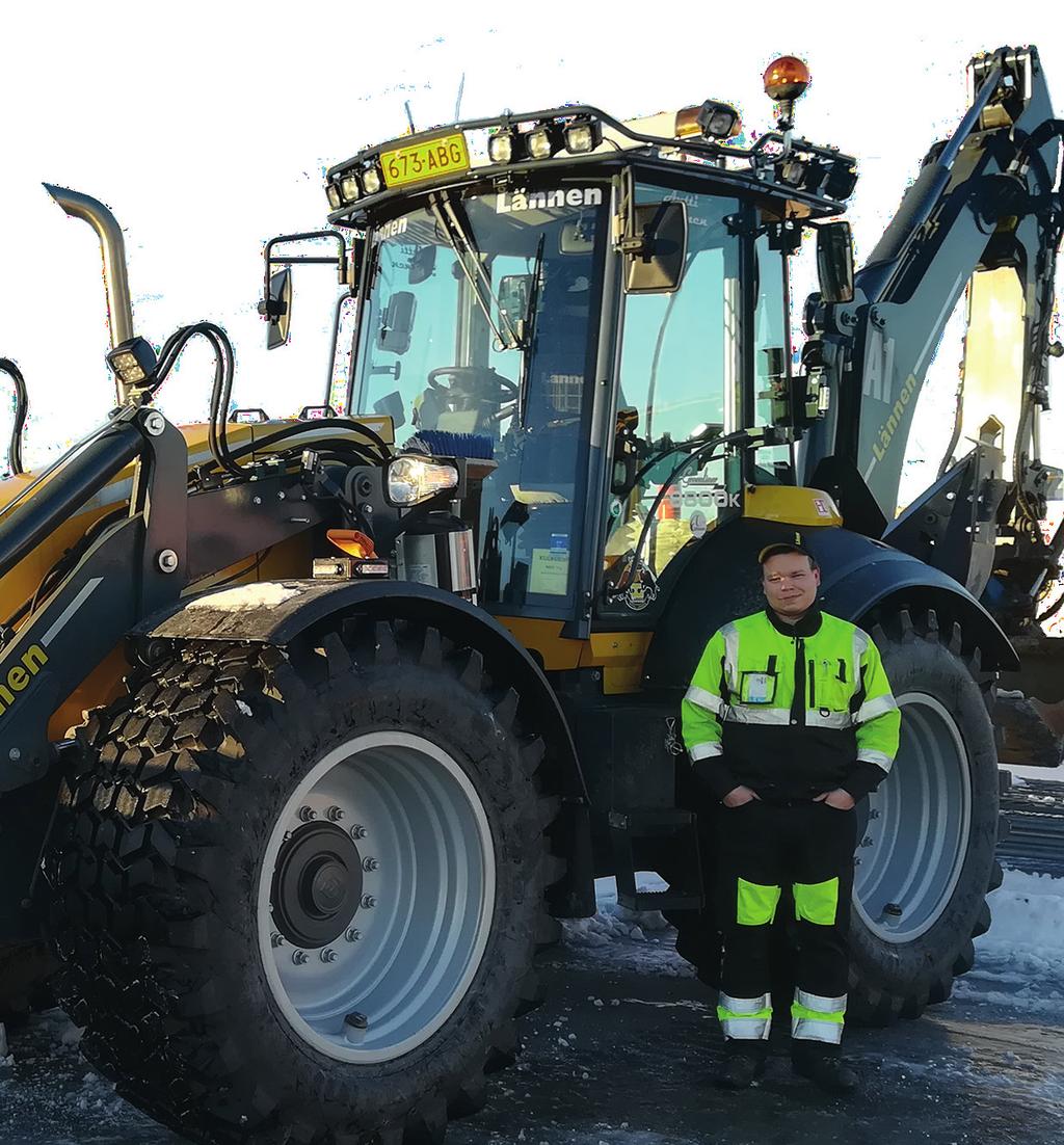 Antin Maanrakennus on palvellut Destiaa alusta asti, keväästä 2008. Viime aikoina päivittäisenä asemapaikkana on ollut Helsinki-Vantaan lentokentän laajennustyömaa.