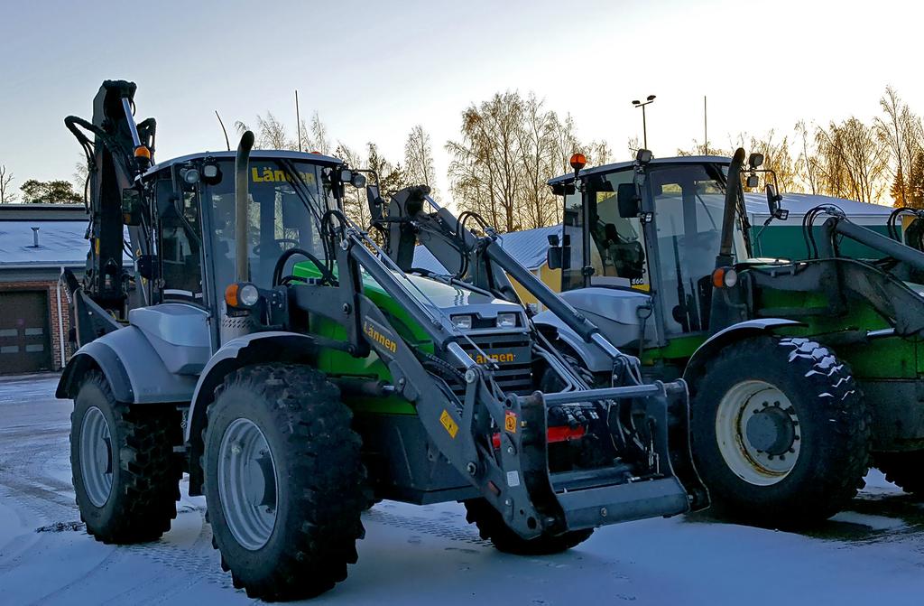 LÄNKKÄRIT SELVIYTYVÄT TYÖSTÄ KUIN TYÖSTÄ Kotkan kaupungin omistamien Lännen-monitoimikoneiden käyttöaste hipoo sataa prosenttia. Kotkan kaupunki hankki vuonna 2016 Lännen 8600i -monitoimikoneen.