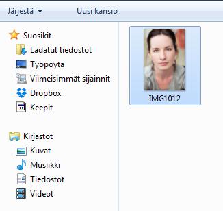 Kun napsautat neliöiden ulkopuolelle ja liikutat hiirtä, voit pyörittää kehystä.
