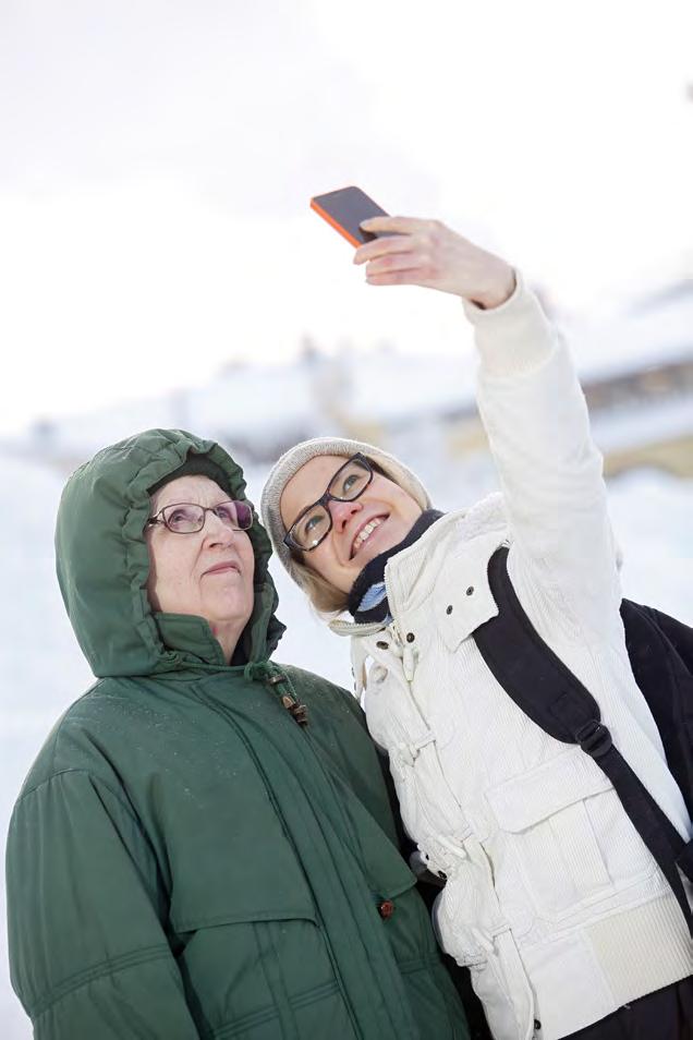 YSTÄVÄNPÄIVÄ 14.2.2018 Ystävänpäivänä olemme yhdessä yksinäisyyttä vastaan Ystävänpäivän Nähdään-kampanjalla keskustelemme yksinäisyyden kokemuksista ja vaikutuksista ympäri Suomen.