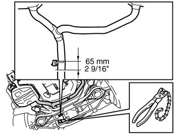 16 Kohdat 16-17 koskevat AWD:llä varustettuja autoja Katkaise pakoputki putkileikkurilla kuvan mukaan.