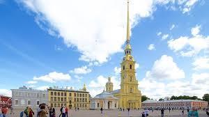 Pietari-Paavalin linnoitukseen Neva-joen Jänissaarelle laskettiin kaupungin peruskivi toukokuussa 1703.