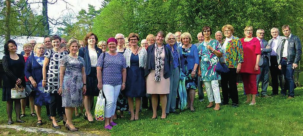 Lions Club Vantaa/Komeetat 20 vuotta hyvää tekemässä LIONS CLUB VANTAA/KOMEETAT perustettiin maaliskuussa 1998.