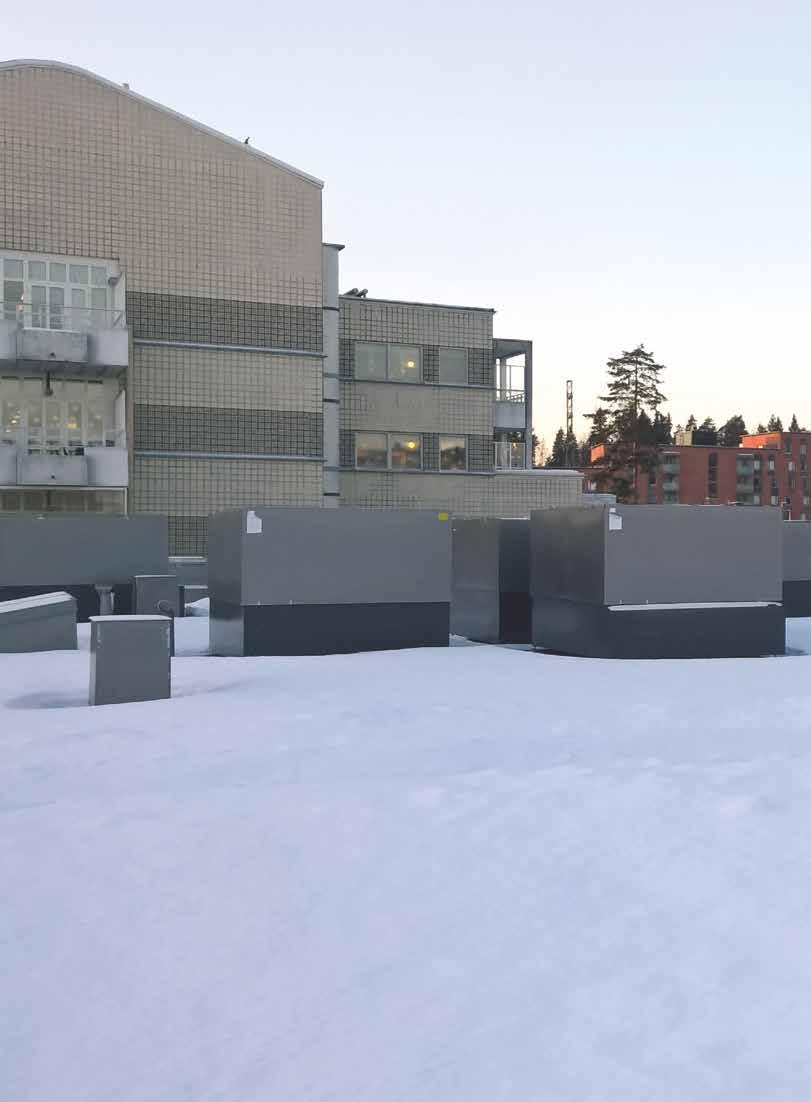 6 Kuopion yliopistollisen sairaalan katolla sijaitsevat ulospuhalluskatokset toimivat