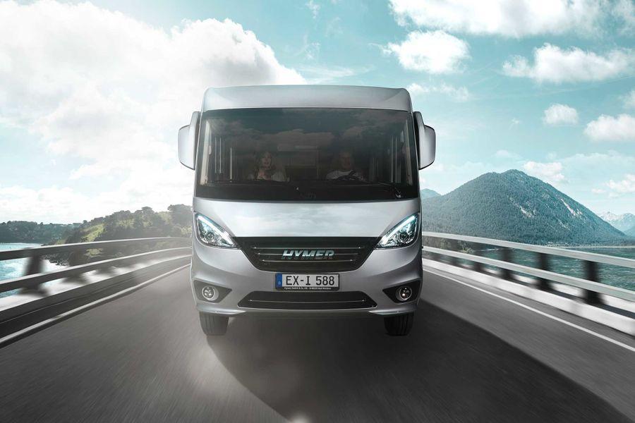 Hymermobil Exsis-i - Ulkopuoli ja säilytystila Uusi keveys.