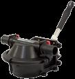pumppaamisen. Käyttovivun sailytyskiinnikkeet toimitetaan punpun mukana jolloin käyttövipu säilyy aina käyttövalmiina pumpun yhteydessä. Viking Universal Täyttää ISO 15083, Bilge pumping systems.