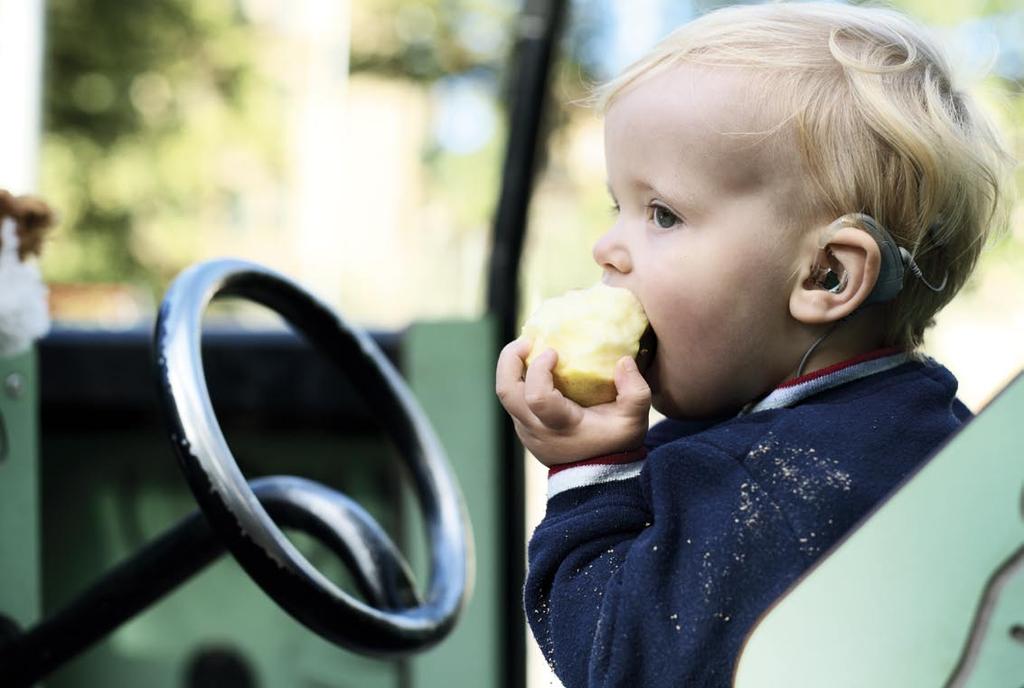 2½-vuotias Max Kun Max syntyi, hän kuuli normaalisti. 15 kuukauden iässä hän kuitenkin sairastui kovaan kuumeeseen ja alkoi oksennella.