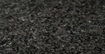 qmusta Graniitti Intialainen Musta Pienirakeinen graniitti 2300-3400 / keittiö qalaska Puhtaan valkoinen Kvartsikomposiitti Valmistetaan puristamalla (sisältää 90% luonnonkvartsia ja 10%