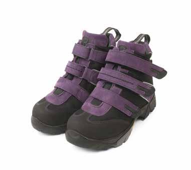 ME 9333 260-279-998 Black-Purple Sizes 20-23, 41-42 with different sole. Str. 20-23 og 41-42 m/ annen såle. Stl. 20-23 och 41-42 m/ annan sula. Koot 20-23, 41-42 eri ulkopohja.