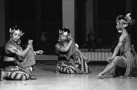 katsella Aasian suku puoli kohtaus