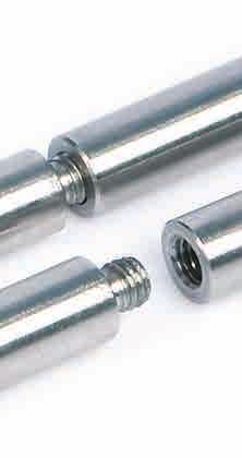 1 Näyttöyksikkö 2 Ketjukiinnittimet ketjuineen 2 Jatkoketjut 4 Tangot 120mm 4 Tangot 60mm 1 Mittanauha 3m 1 Latauslaite (100-240 V AC) 1 DC