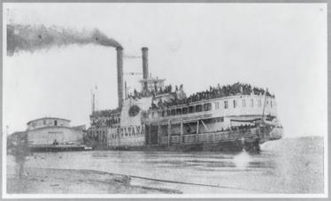 Höyrylaivan räjähdys johti paineastioiden standardisointiin Höyrylaiva Sultana oli huhtikuussa 1865 matkalla Mississipillä Yhdysvalloissa.
