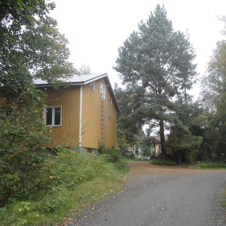 yleistyttyä rautatien merkitys kaupungin teollisuuden kannalta on vähentynyt huomattavasti. Sen sijaan ratayhteydellä on suuri merkitys henkilöliikenteen kannalta.