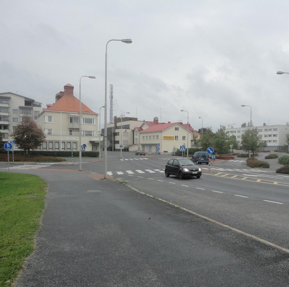 Sastamalankadun yhdistyminen etelästä tulevaan Marttilankatuun.