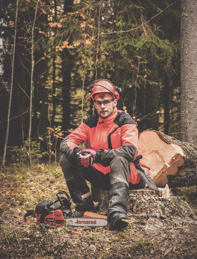 MOOTTORISAHAT Halusitpa kaataa suuren määrän puita tai tehdä polttopuita omaan käyttöön, voit olla varma, että Jonsered-moottorisaha takaa riittävän tehon, suorituskyvyn ja luotettavuuden kuten se on
