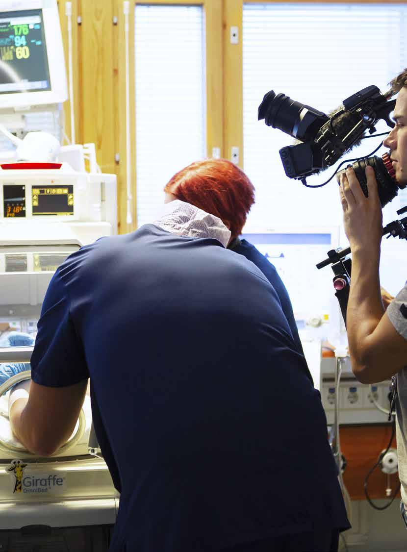 Elossa 24h Elossa aamusta ltaan Kuus tv-kuvaajaa tmeneen seuras elämää Taysssa 3. lokakuuta, kun saraalassa nauhotettn Elossa 24h -sarjan kolmatta tuotantokautta.