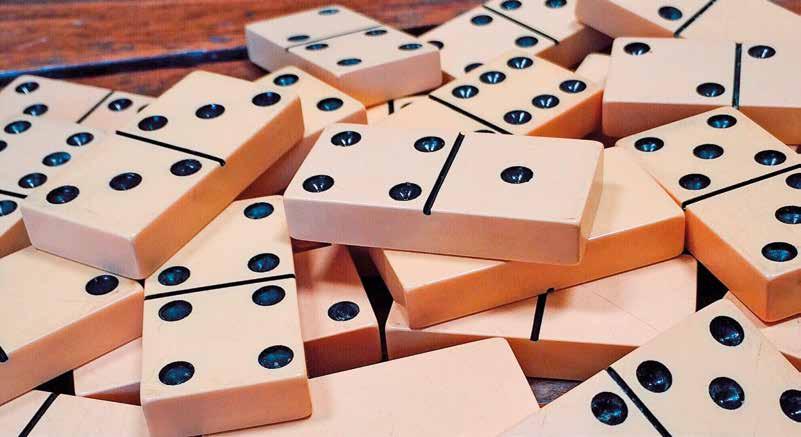 Tuote nro MEXICAN TRAIN DOMINO PELAAJAMÄÄRÄ: 2-8 IKÄSUOSITUS: 8+ KIELI: suomi, ruotsi, norja, tanska PELIAIKA: 30 + min.