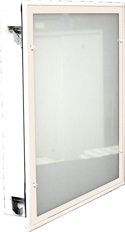 ..55 C 120 595 Suojausluokka: Materiaalit: IP65/65 runko: maalattu teräs valosuoja: lasi [mm] Tiivis ja tukeva paneelivalaisin yleisimpiin kattorakenteisiin Valaisinta voidaan käyttää sekä valkoisena