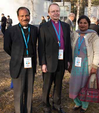 Vasemmalla johtava pastori Rashid Nazir ja oikealla rehtori Reena Patrick Peshawarista. Kuva: Aarne Ormio Keskityimme neljän päivän ajan teemaan Tulkoon sinun valtakuntasi.