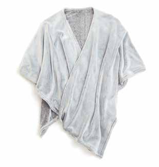 HARROW PONCHO Poncho on kätevä kietaista ylle ja voit tehdä kotiaskareita käsiesi jäädessä vapaiksi.