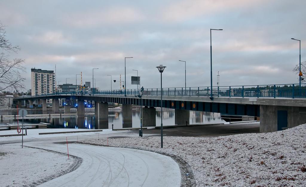 SYMMETRINEN KAUPUNKI JA RATAPIHA PENTTILÄNRANTA (2014) maaperä kunnostettu vilkasta asuntorakentamista ensimmäiset