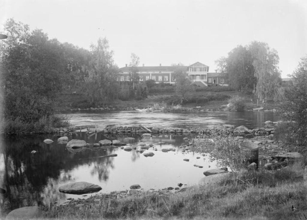 Kuva: Koskenhovin kartano ennen 1920.