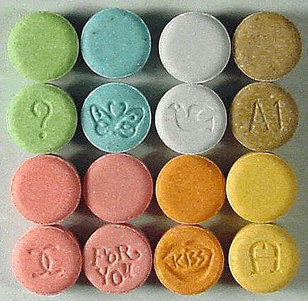 MDMA (ekstaasi) Kutsumanimiä Kuula Nami Esso