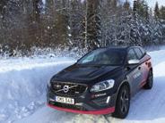 TALVIRENKAAT Tuuma Koko RF LI SS Pintamalli Iisätietoa Fuel Wet Noise Wave 45-Profiili 215/45R17 87 Q IG50+ E F 72 2 249,21 309,02 RF 91 T IG55 Nasta 222,87 276,36 17 225/45R17 91 Q IG50+ E F 72 2
