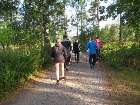 Tervetuloinfossa virikeohjaaja Sami kertoi lyhyesti Salonsaaren lomatoiminnasta, itse päärakennuksesta ja miten sitä on muutettu ja lisärakennettu vuosien mittaan.
