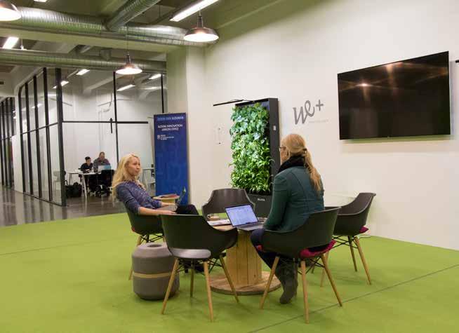We+ We+ tarjoaa coworking-tiloja, jotka tukevat yhteisöllisyyttä ja yhteistyötä isoimmissa kaupungeissa ympäri maailman.