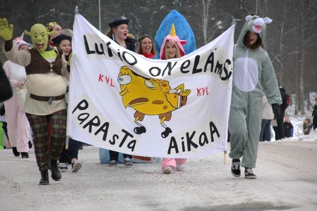 bändikursseja o TUTOR -toimintaa o paljon esiintymismahdollisuuksia o mahdollisuus