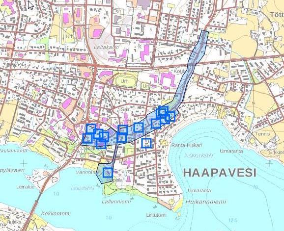 Vanhatien varren kuusikko on tärkeä osa vanhaa raittimaista tieympäristöä, jota paikalliset asukkaat pitävät tärkeänä. Suunnittelualueen laidalla kuuset ovat jo hyvin iäkkäitä ja korkeita.