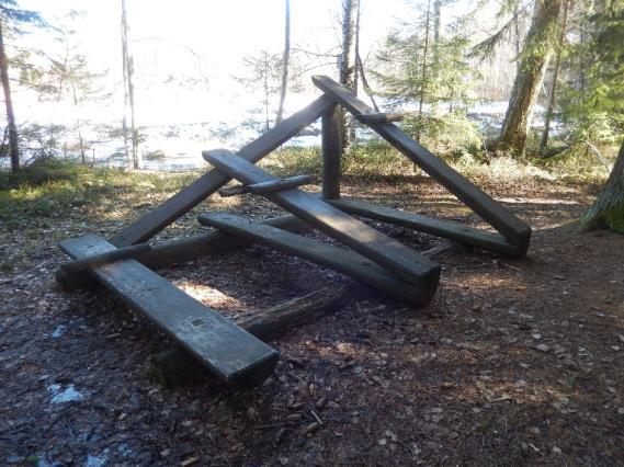 Yyterin virkistyshotellin ja seikkailupuisto Huikeen välille tehdään kuitenkin esteetön reitti, joka helpottaa palveluiden välillä kulkemista.