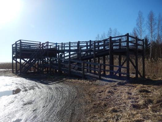 54 Havainnoin Etelärannan ja Kaarluodon välisen reitin 14.4.2018. Reitin varrella on kolme luontotornia. Reitin aloituspiste ja lopetuspiste ovat molemmat luontotorneja.