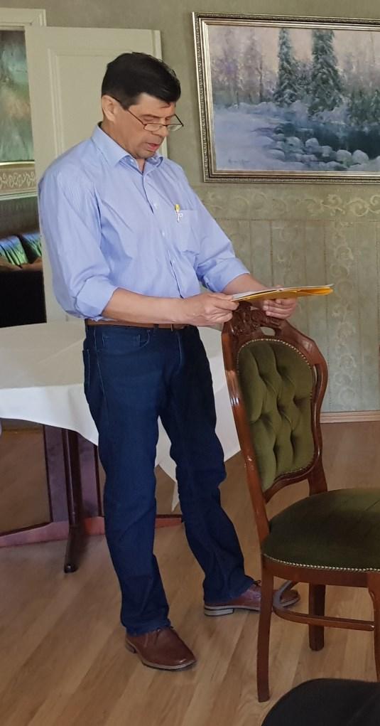 Yhtiökokouksessa 26.5.2018 valittu hallitus (uudet punaisella) Varsinaiset jäsenet Heikki Pajuoja puheenjohtaja Hattula puh. 0400-733 589 heikki.pajuoja@aluetaksi.net Pentti Vesanen Janakkala puh.