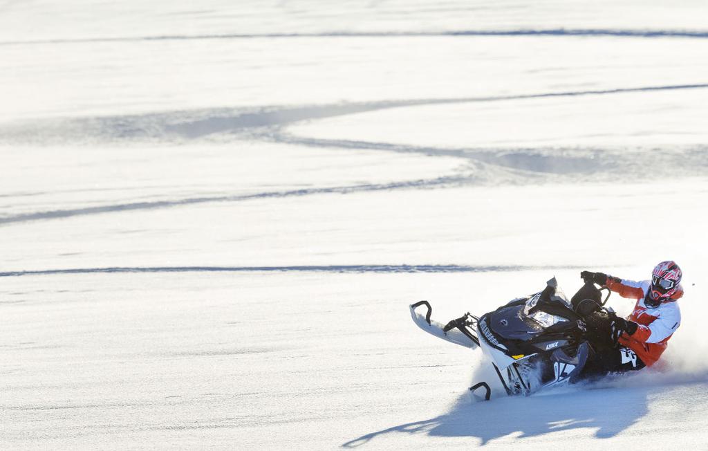 Yleensä minulla ei ole yhtään varavaatteita mukana, joten ajopuvun on oltava kunnollinen, että pysyn kuivana ja lämpimänä koko pitkän päivän.