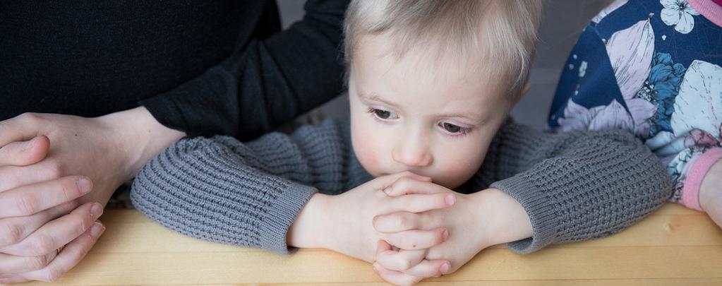 Lapsille oma ruokailu. Ilmoittautuminen aikuisten iltaan sekä lastenhoitoon viimeistään 30.1. paula. raatikainen@evl.fi / 040 4848 266. Parisuhdepäivä Parisuhde tunnesuhteena la 16.2. klo 10.