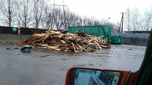 Ilmaisen lämmitysmateriaalin kiilto silmissä asensimme heti muuton jälkeen vuonna 2002 taloomme öljykattilan tilalle kaksoiskattilan ja