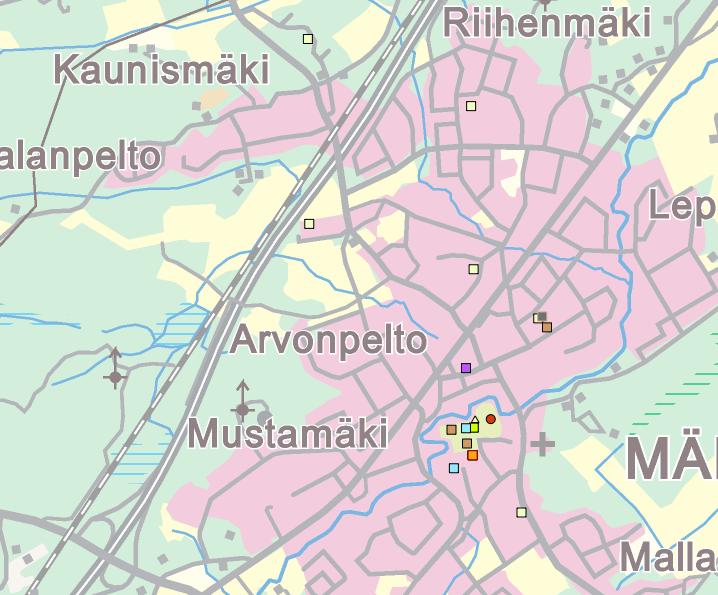 liikuntapaikoille on alle 20km - Kuvassa mukana uimahallin