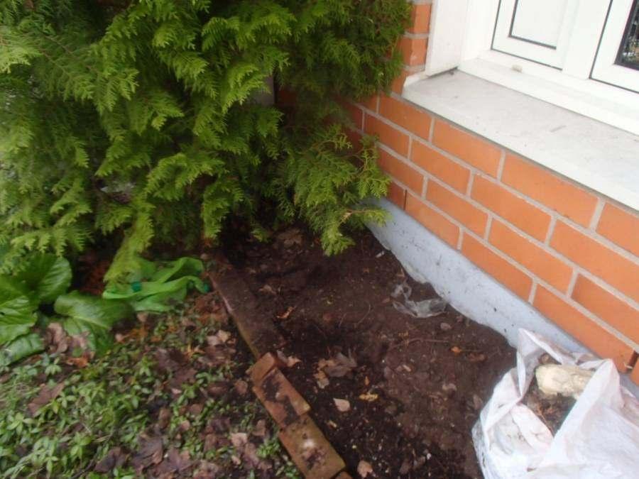 kosteutta. Rakenne on luokiteltu riskirakenteeksi kuntotarkastuksen suoritusohjeessa (KH 90-00394). Rakenne on aikakaudelleen tyypillinen.