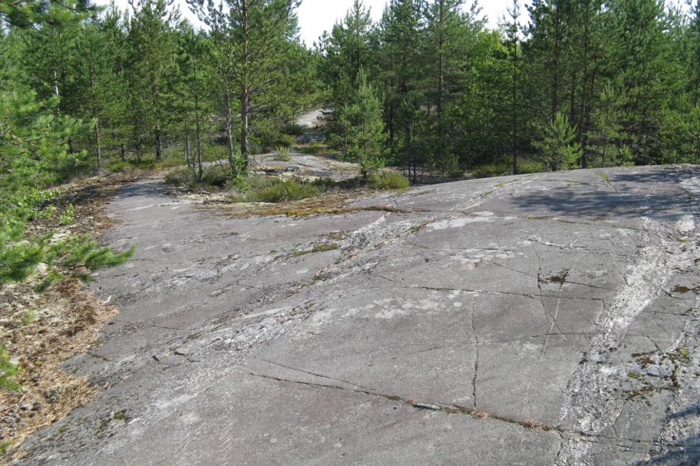 Kallioalueiden arvioinnin tulokset Selvitysalueelta hahmottuu maisemallisesti kuusi erillistä kallioaluetta (kartan alueet 1-).