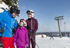 fi Ski Center Laskettelukeskus sijaitsee hotellin välittömässä läheisyydessä. Siellä on kuusi valaistua ja lumetettua rinnettä, vaikeusasteet vihreästä mustaan.