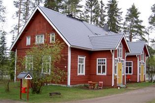 Kotikumpu kiinteistötunnus: 615-409-2-415 kylä/k.osa: tyyppi: asuinrakentaminen ajoitus: 1864-1917 ajoitusselite: 1914 arvottaminen: Komea hirsinen asuintalo vuodelta 1914.