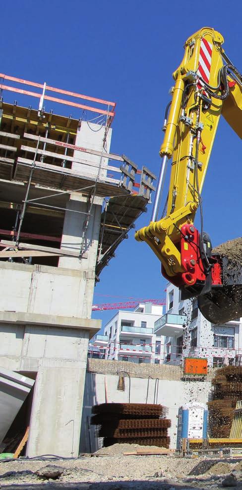 Erittäin monikäyttöinen Ihanteellinen useisiin erilaisiin töihin Tehokas ja hallinnaltaan tarkka Komatsu PW180-10 on varusteltu siten, että se pystyy kaikkiin edellyttämiisi töihin.