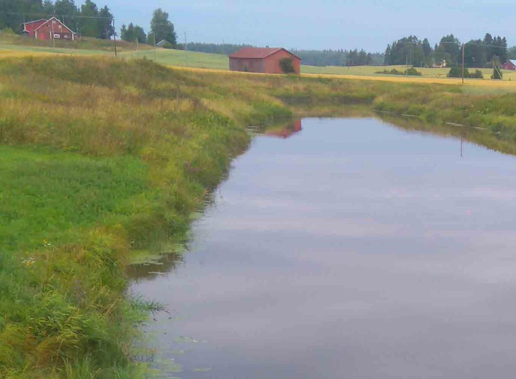 3. Porvoonjoen vedenlaatu paremmaksi Hajakuormitus viljelymailta on Porvoonjoen suurin ravinnekuormittaja, mutta kuormitus jakautuu epätasaisesti ajallisesti.