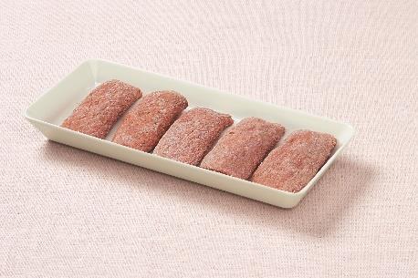 (Lisää mustapippuria halutessasi voimakkaamman kiusauksen) 7. Ripottele juustoraaste pinnalle 8. Kuumenna yhdistelmäpaistolla 145 C:ssa/kosteus 30 %, (noin 45 minuuttia).