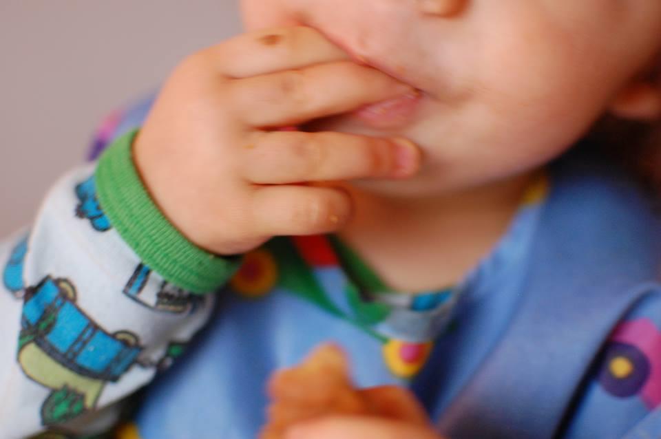 Kokopäiväpedagogiikka vasuperusteissa Päivittäin toistuvat tilanteet, kuten ruokailu, pukeminen ja riisuminen, lepo ja hygieniasta huolehtiminen ovat keskeinen osa lapsen päivää.