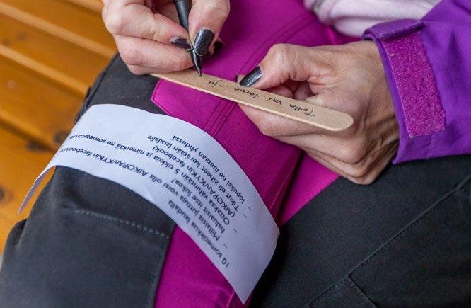 12 YLIOPISTOKESKUKSEN TOIMINTA YLIOPISTOKESKUKSEN TOIMINTA 13 Kirjastopalvelut Kajaanin ammattikorkeakoulun kirjasto palvelee Oulun yliopiston Kajaanin yksiköitä ja avoimen yliopiston opiskelijoita.
