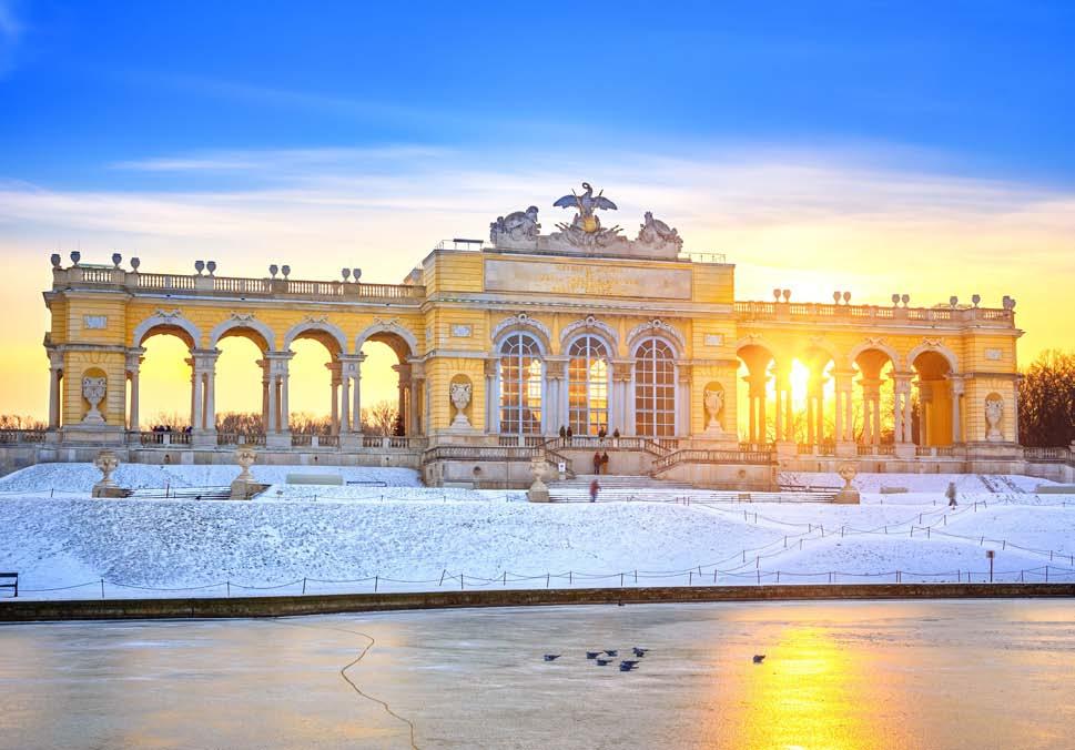 1. PÄIVÄ: helsinki Wien (perjantai 28.12.2018) Lento Helsingistä lähtee klo 08:30 ja saapuu Wieniin klo 10:00 paikallista aikaa.