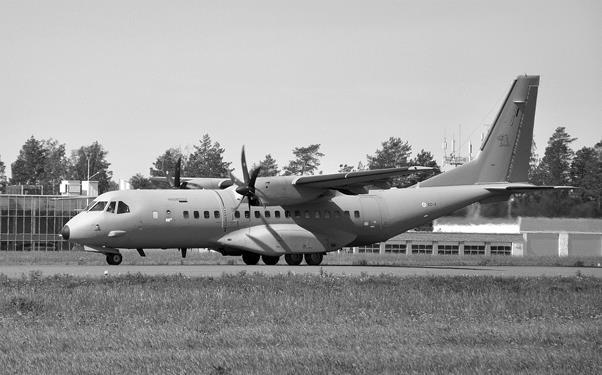 EADS (Airbus Defence & Space) CASA C-295M EADS (myöhemmin Airbus Defence & Space) CASA C-295M on espanjalainen kaksimoottorinen lyhyen lentoonlähtö- ja laskumatkan kuljetuskone.